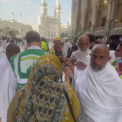 Distribute Dates In Makkah & Madinah